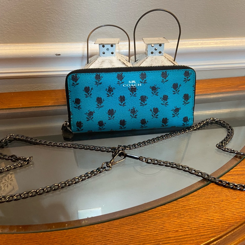 Authentic Coach Wallet - Picture 9 of 9